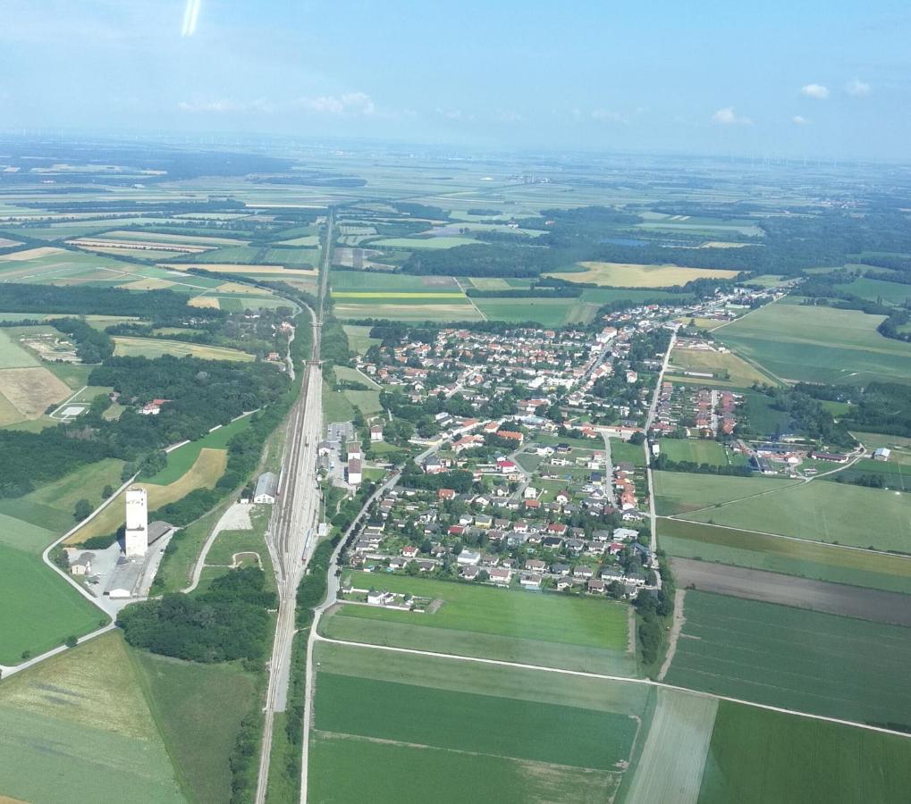 Gaestehaus-Bernstein Motel Marchegg Kültér fotó